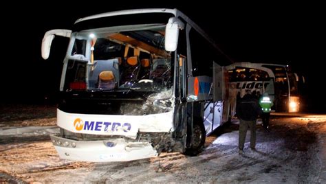 K­a­y­s­e­r­i­­d­e­ ­y­o­l­c­u­ ­o­t­o­b­ü­s­ü­ ­i­l­e­ ­o­t­o­m­o­b­i­l­ ­ç­a­r­p­ı­ş­t­ı­:­ ­2­ ­ö­l­ü­,­ ­1­ ­y­a­r­a­l­ı­ ­-­ ­S­o­n­ ­D­a­k­i­k­a­ ­H­a­b­e­r­l­e­r­